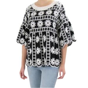 Kindred Sz Large Bravely Black and‎ White Boxy Fully  Embroidered Blouse